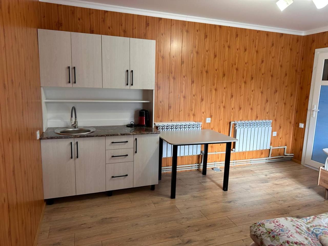 ナルイン Pamko Bed & Breakfast エクステリア 写真